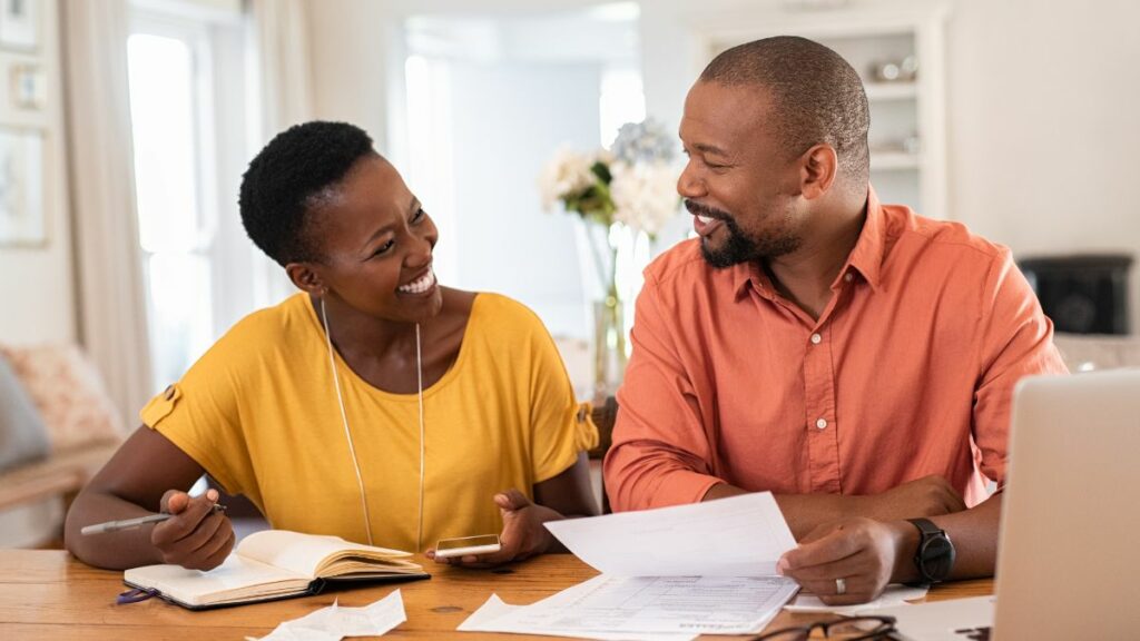 Consejos para gestionar las finanzas en pareja - TropiPay Blog