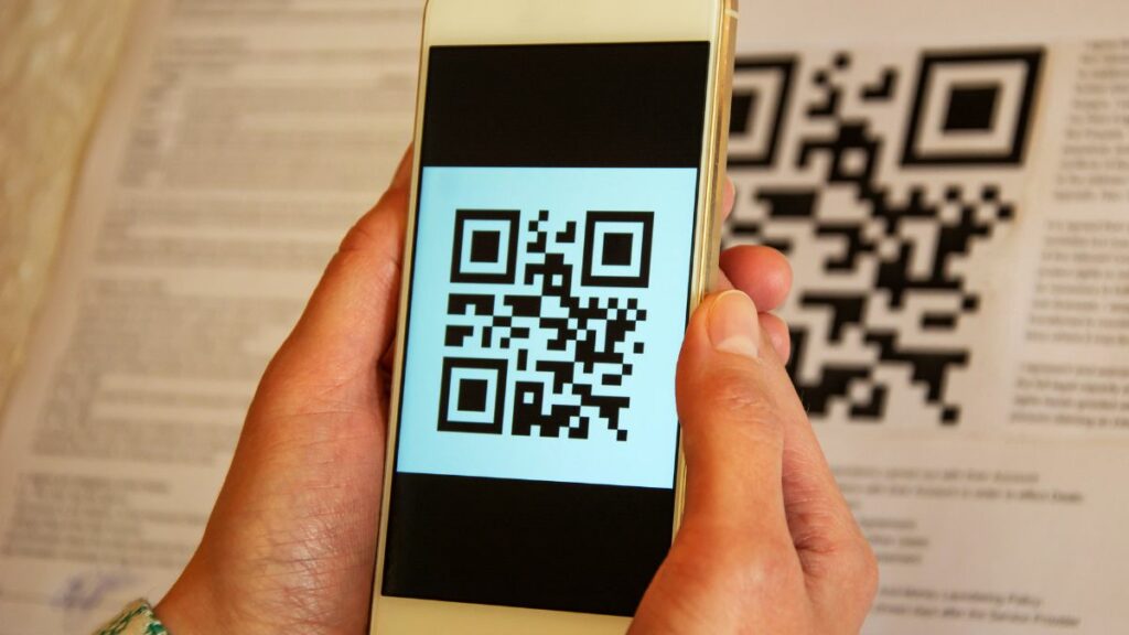 Del mostrador al móvil: reinventa tus tiendas físicas con los pagos móviles